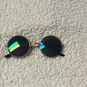 Round Sunglasses - Gold Frame